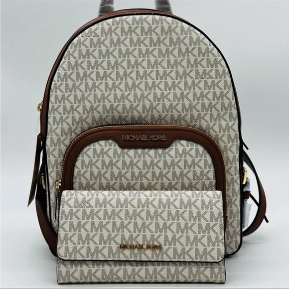 Michael Kors Medium Jaycee Zip Packet Backpack & Trifold Wallet Vanilla/Brown - Picture 1 of 16
